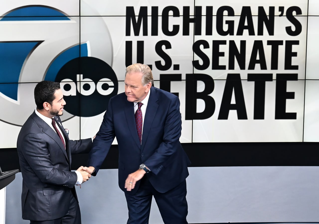 A bigger-than-expected win for Democrats in the midterms could deliver ‘short-lived weakness’ for stocks, strategists say — Denver Business news